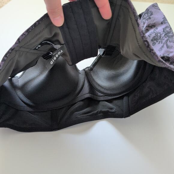 Torrid Bra 42B Purple Lace Strapless Push Up Longline Sexy Underwire Supportive - Picture 10 of 12